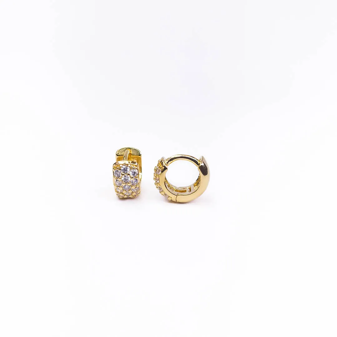 Argolinha Grossa 3 Fileiras Zircônias Cravejadas Banhado A Ouro 18K 6mm