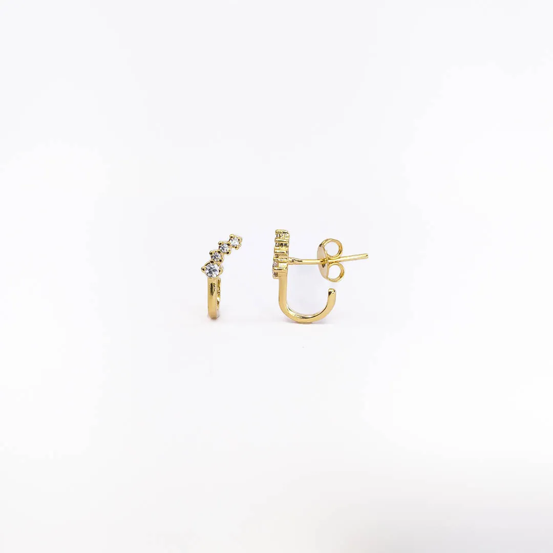Brinco Minimalista Curvo Cravejado Zircônias Banhado a Ouro 18k