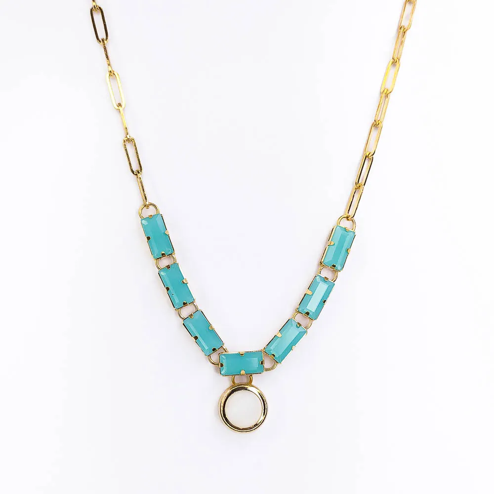 Colar turquesa com madrepérola banhado a ouro 18k